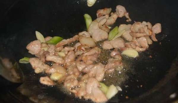 豇豆角炒肉的做法