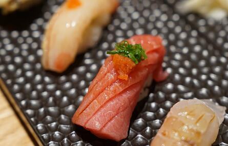 野蔷薇图片和开花时间 野蔷薇花花语寓意